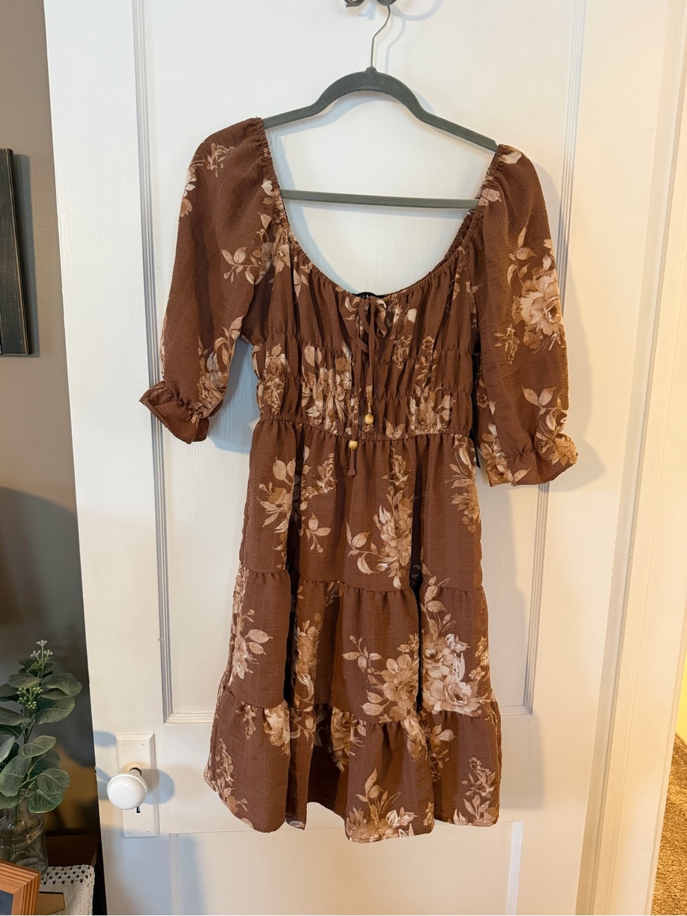 NWT Mary & Mo Brown Floral Dress